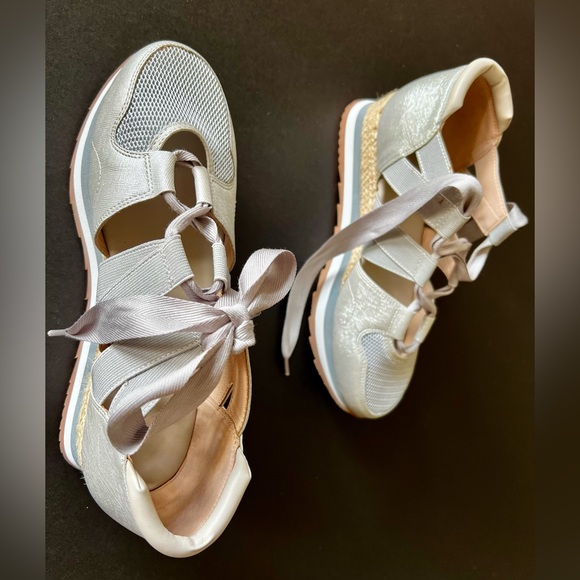 Silver Metallic Wedge Lace Up Fashion Colorblock Sneakers. - Picture 10 of 15